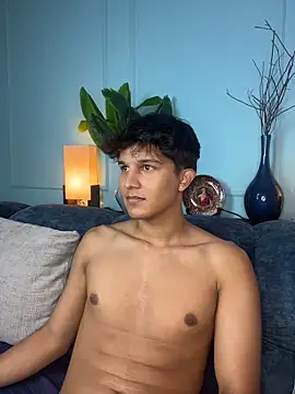 Leo_Savage_ élő XXX-chatje