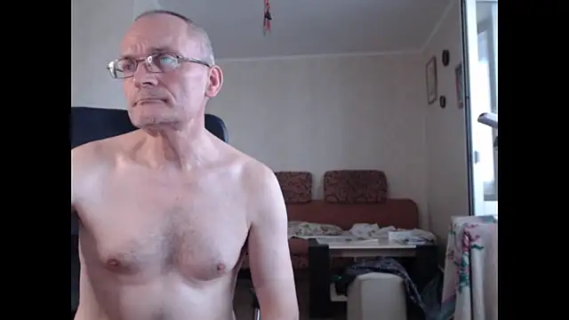 sergeynew2 élő XXX-chatje