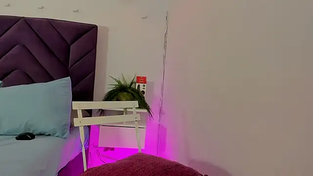 Kaylachannell's Live XXX Chat