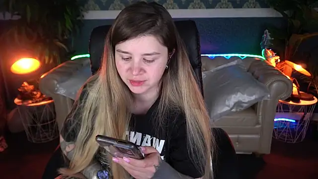 دردشة AmellyMilly الجنسية المباشرة