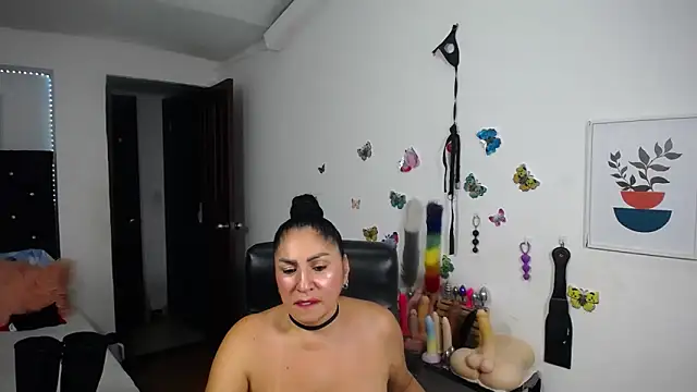 XXX chat uživo modela mature_bigboobs10