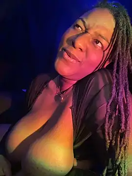 แชท XXX สดของ CoCoGoddess_