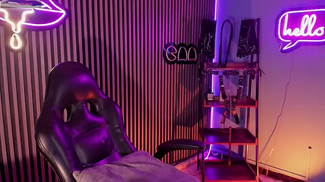 Maximoking26 webkamerás műsora