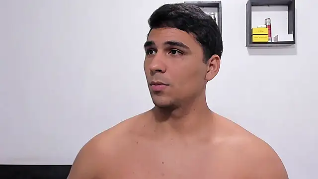 noah_belami élő XXX-chatje