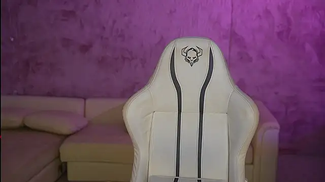 Esmie_Smile – Live XXX-chat