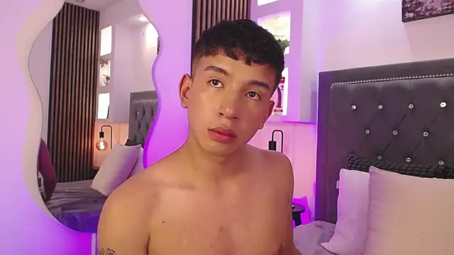 Fancy_Vixen: онлайн-секс-чат