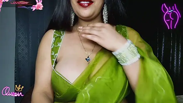 MISSNASHA69X: онлайн-секс-чат