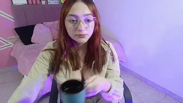 Natasha_Romanof18 现场XXX聊天