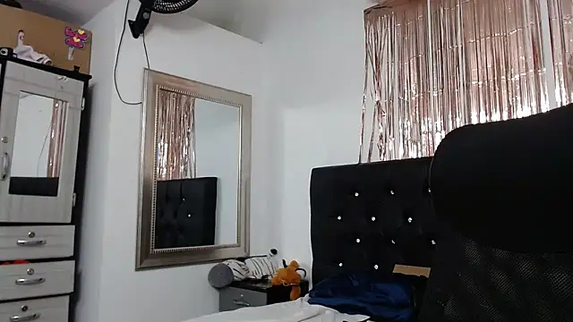 Baby_hornyJM's Live XXX Chat