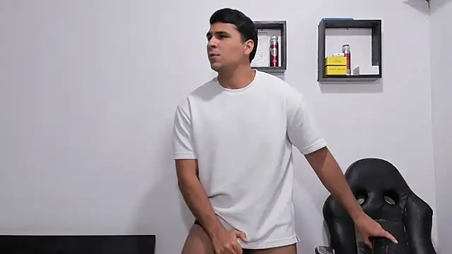 noah_belami Live XXX Chat