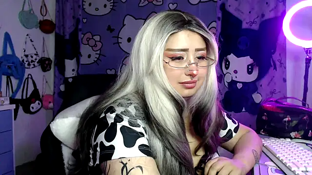 lussyevans24's Live XXX Chat