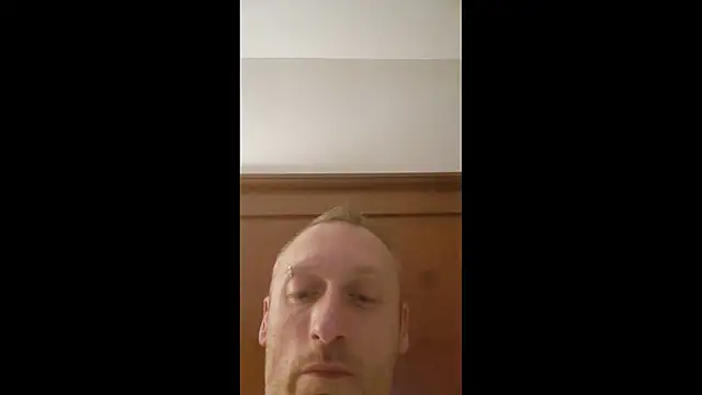 Scott654538 Show in webcam