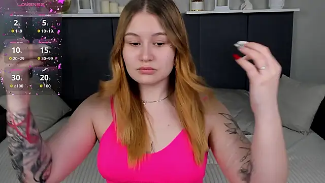 MilanaXHoney Adlı Modelin Canlı XXX Sohbeti