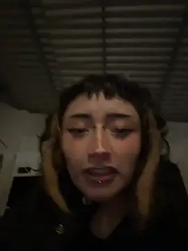 baby_akuma – Naživo XXX chat