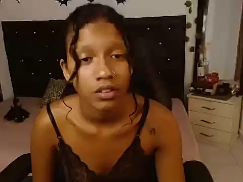 Luna_Ebony_ – Naživo XXX chat