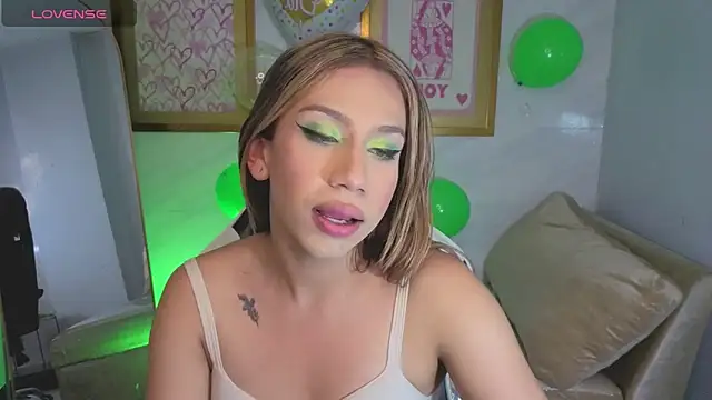 Evy_Luxx_v live XXX chat