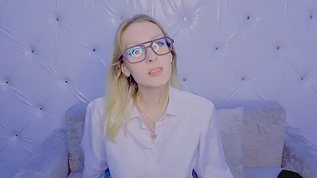 دردشة Akiro_Kim7 الجنسية المباشرة