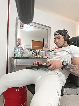 AndresXm_ Live XXX Chat