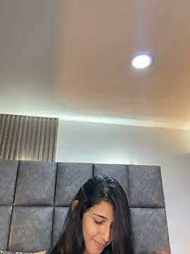 BrigitteVons Adlı Modelin Canlı XXX Sohbeti