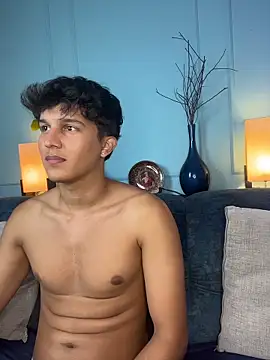 Chat +18 de Leo_Savage_ ao vivo