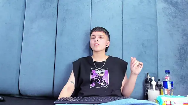 Megan_Thompson_ Live XXX-chat