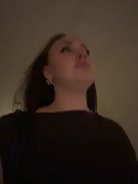 KiraSunshine 在線直播表演