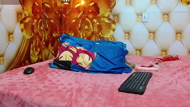 แชท XXX สดของ isabella_barbie