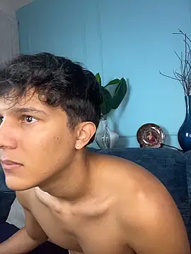 Leo_Savage_: απευθείας συνομιλία ΧΧΧ