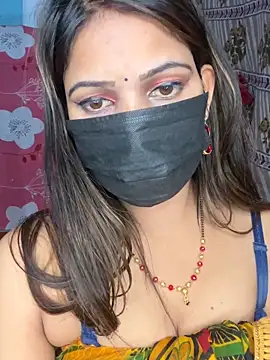 CUTI-NAINAのウェブカメラショー