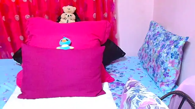 SLUTTYROXY Live XXX-chat