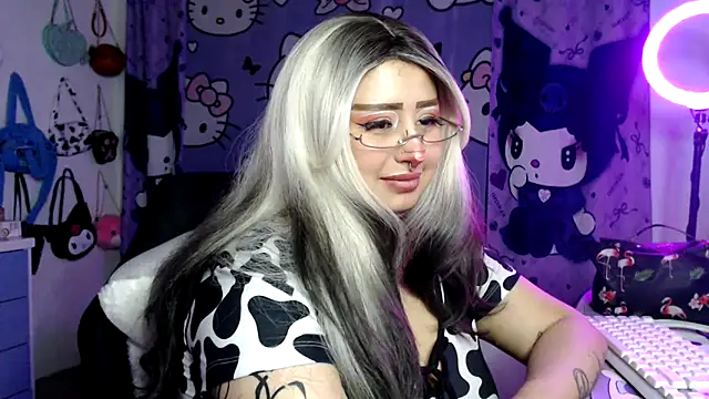 lussyevans24のライブXXXチャット