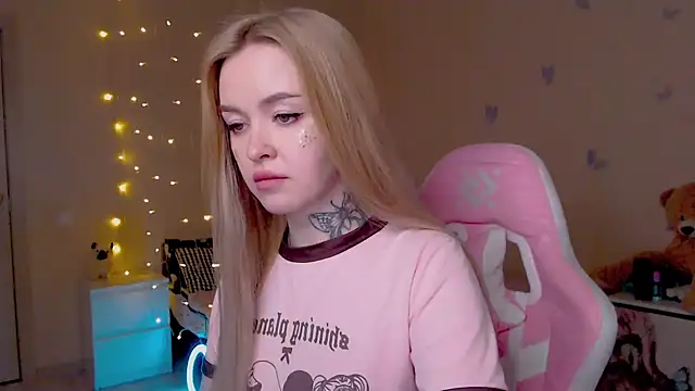 Naughty_Mable Live XXX-Chat