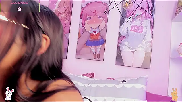 tinna_noa Adlı Modelin Canlı XXX Sohbeti