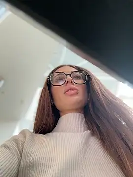 Charming_Ritta Chat XXX in diretta