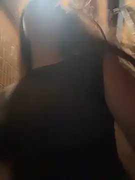 Chat XXX en directo de KiraSunshine