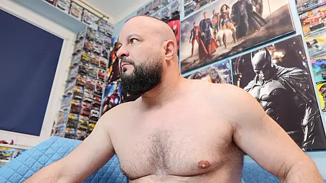 Muscle_Bear élő XXX-chatje
