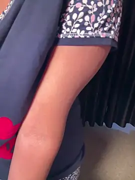 Lucky_Flora – Live XXX-chat