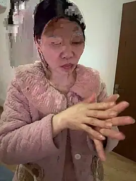 xiiuuff18 现场XXX聊天