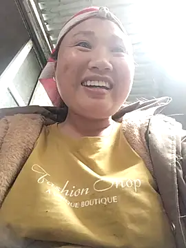 Pertunjukan Kamera Web MINSSA502