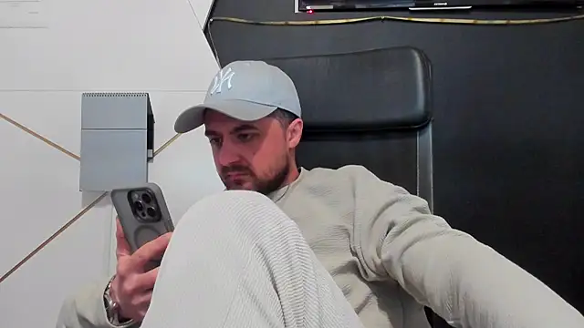 JamesMyerss Chat XXX in diretta