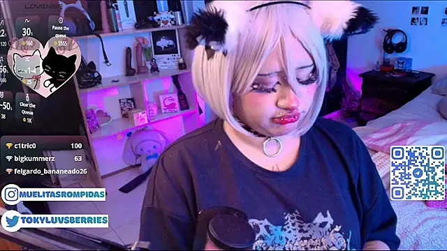 toky_doll Adlı Modelin Canlı XXX Sohbeti