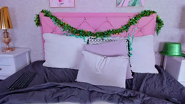 scarlett_thompson_7's Live XXX Chat