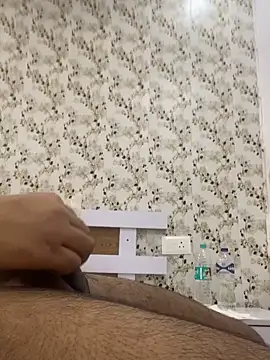 TheInvincible_meet: вебкам-шоу