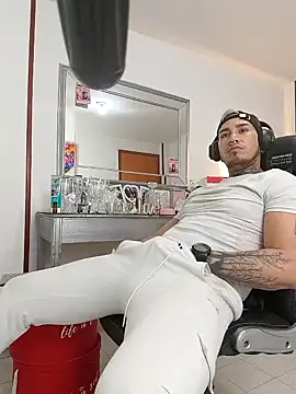 AndresXm_ Chat XXX in diretta