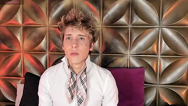 DannyParker_ élő XXX-chatje