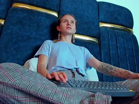 แชท XXX สดของ fulfill_fantasies1