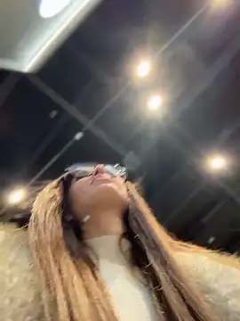 Chat XXX en directo de Charming_Ritta