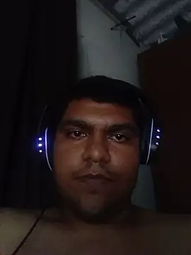 chubbygamer26 live XXX chat