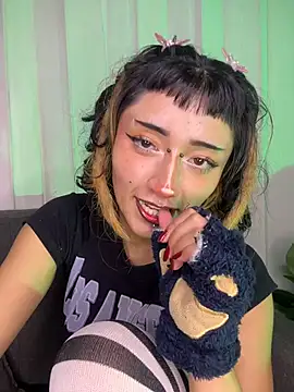 baby_akuma's Live XXX Chat