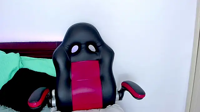 vanessa_saquirt élő XXX-chatje